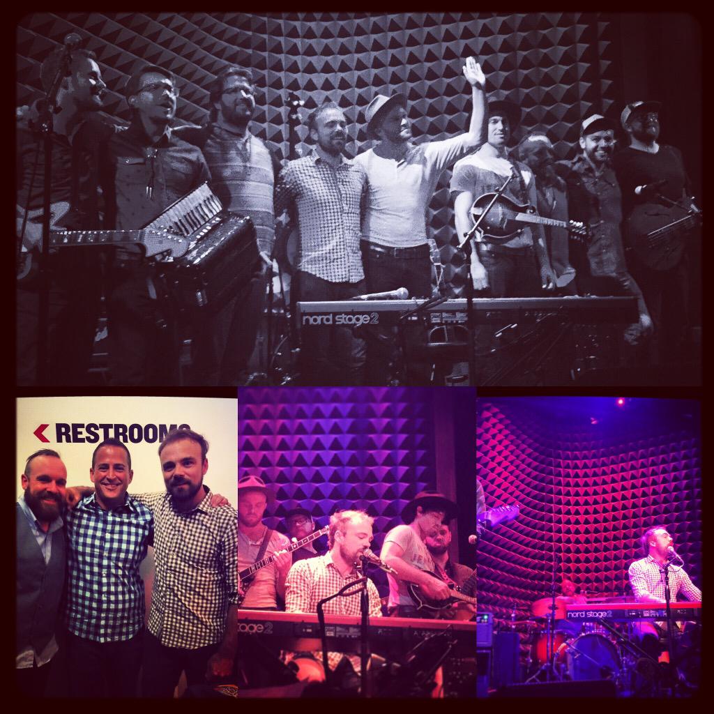 SJW9876's tweet photo. Phenomenal show by #alpharev and #jaredandthemill. See them live if you can and buy their albums!! http://t.co/DLEbc1tXdh
