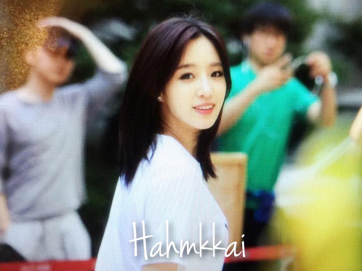 Hahmkkai's tweet photo. [PREVIEW] 150814 KBS Music Bank Eunjung @taraeunjung1212 O-<-< http://t.co/veRzpNMD0G