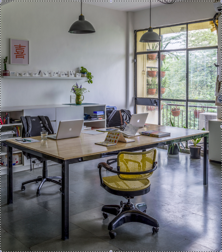 elledecorindia's tweet image. #DreamWorkspace: How bright &amp;amp; airy is @Safomasi's Dehli studio! More photographs in the Aug-Sept issue, out now