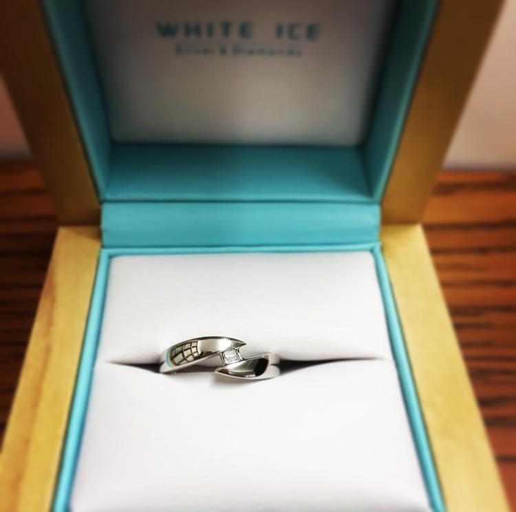WhiteIceLondon's tweet image. This week's #FreebieFriday is our beautiful single square diamond ring, classic and elegant. Just RT and follow!