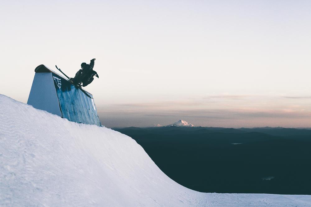 MonsterEnergyES's tweet photo. "Fresh Sesh" antes del fin de semana?Echa un vistazo a Noah Albaladejo y Luka Melloni en #WCS9 http://t.co/bHp16li0yc http://t.co/YJH7nzLqsH