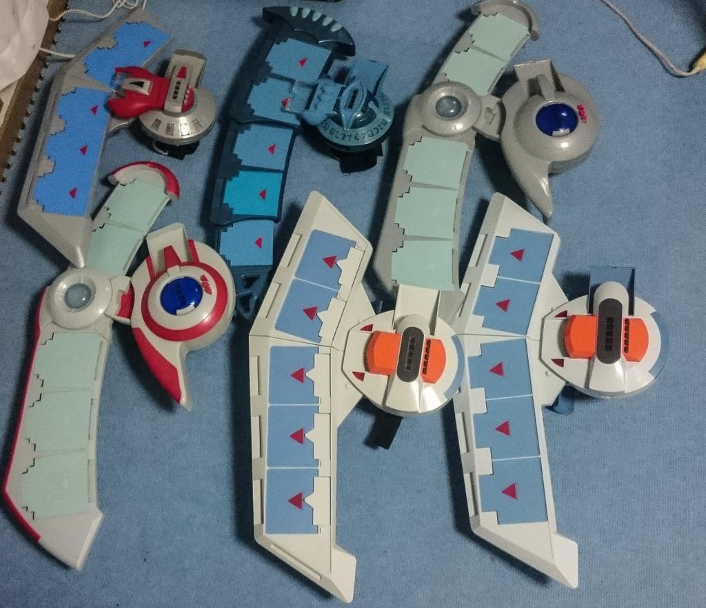人気商品の デュエルディスク ドーマ編 カオスデュエルディスク - www