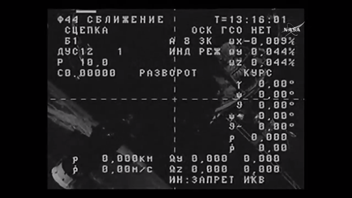 ShuttleAlmanac's tweet photo. LIVE - 2 mins from the undocking of the #ProgressM26M cargo ship from the aft Zvezda port of the #ISS http://t.co/0oCVMBVtOV