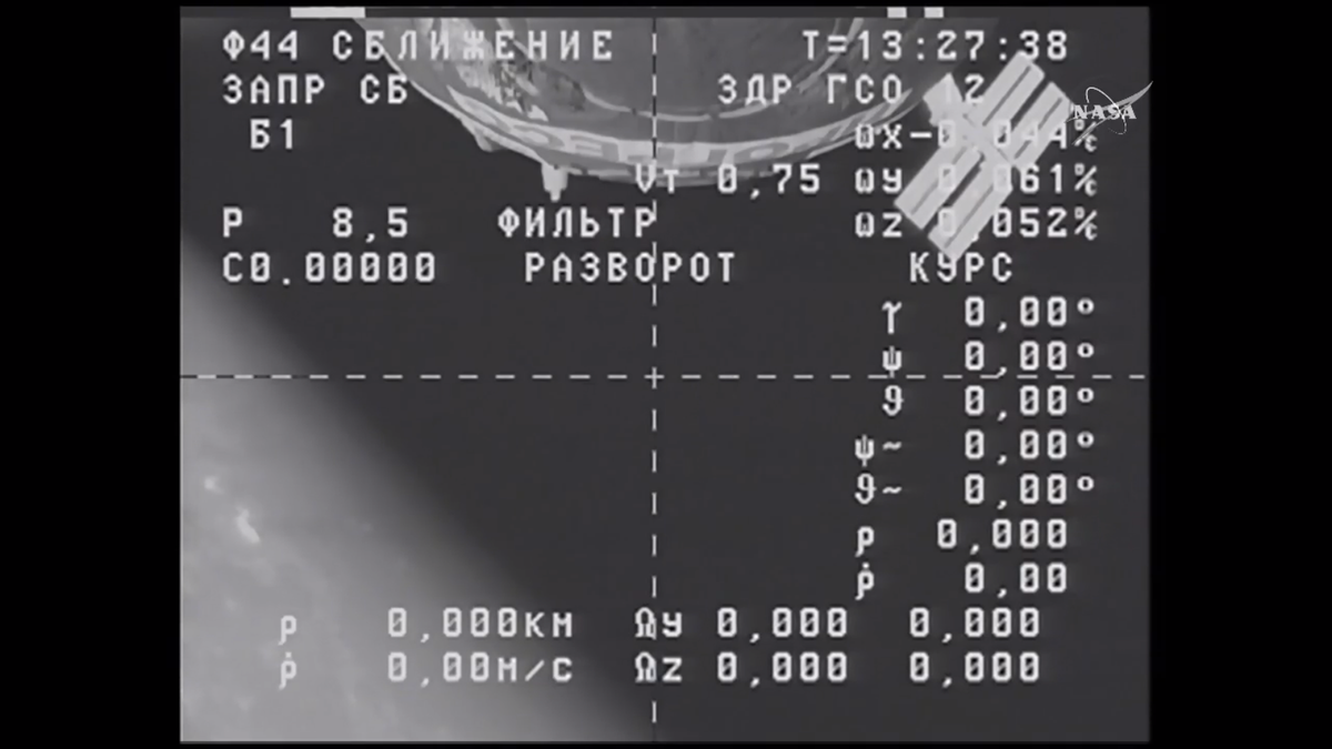 ShuttleAlmanac's tweet photo. LIVE - Undocking of the #ProgressM26M cargo ship from the aft Zvezda port of the #ISS now about over a km away http://t.co/nOP7Fn7vpW