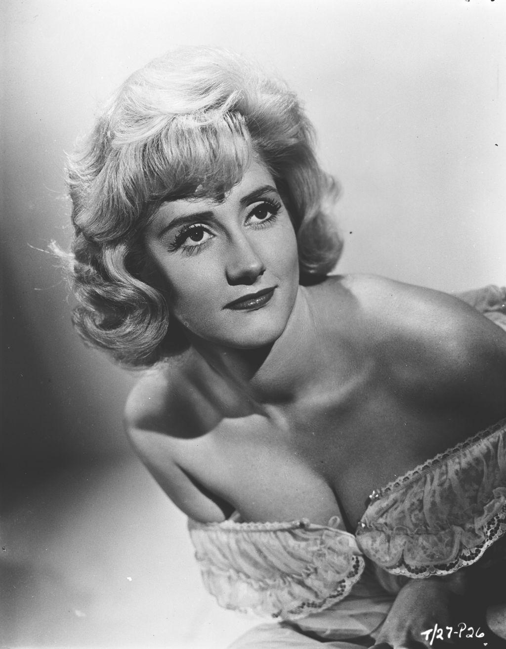 Happy 85th bday to actress Liz Fraser. Worked with greats inc Hancock, Carry Ons & Confessions films 