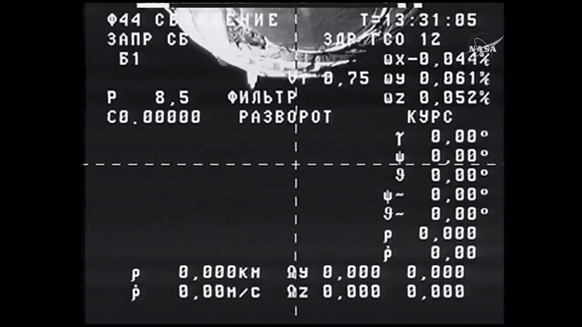 ShuttleAlmanac's tweet photo. LIVE - Undocking of the #ProgressM26M cargo ship from aft Zvezda port of the #ISS Final view from its onboard camera http://t.co/Y1VhanNy7m