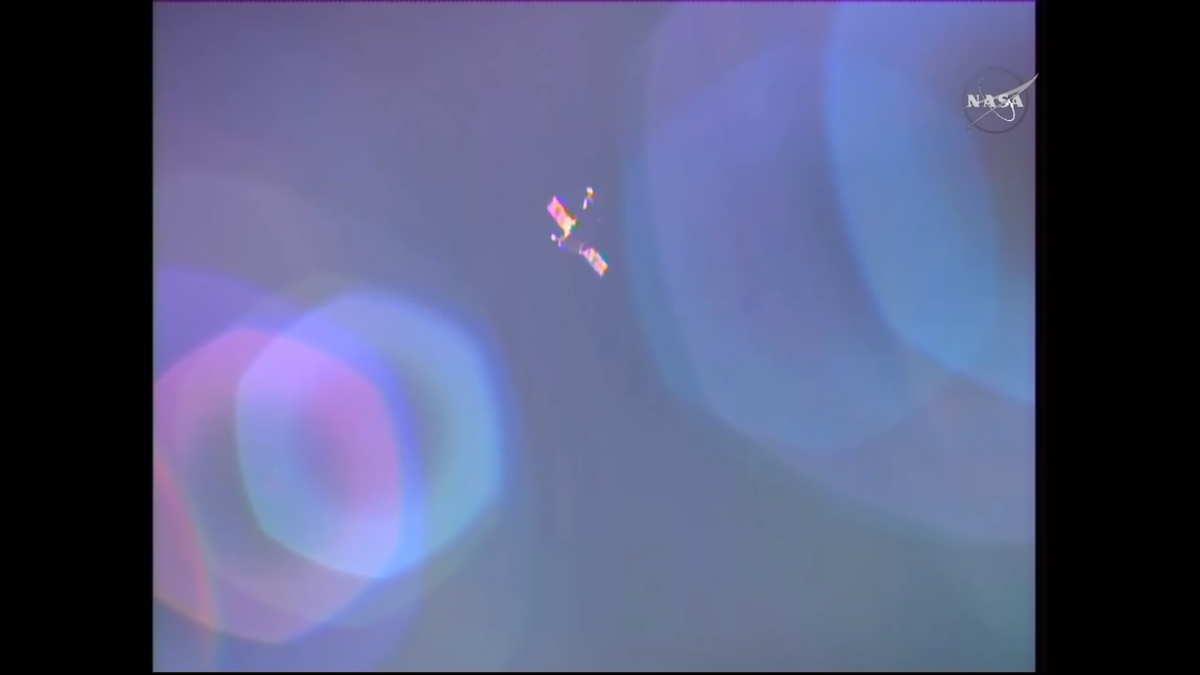 ShuttleAlmanac's tweet photo. LIVE - Undocking of the #ProgressM26M cargo ship from aft Zvezda port of the #ISS "Progress has left the building" http://t.co/Pm7D5LBAik