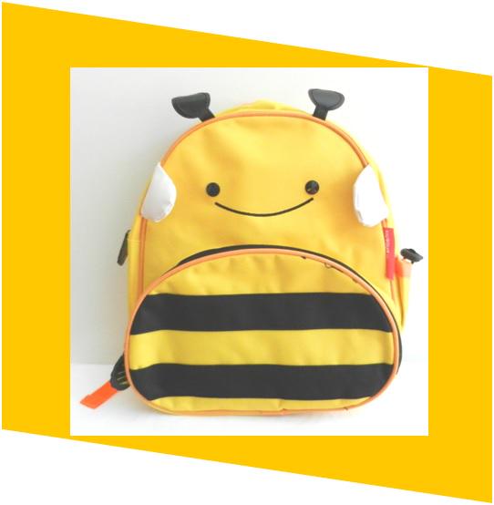 Glitterbub's tweet image. Perfect for carrying all sorts of bits &amp;amp; pieces. #kidsbackpacks #beebackpack #glitterbub #kidsfashion #kindybag