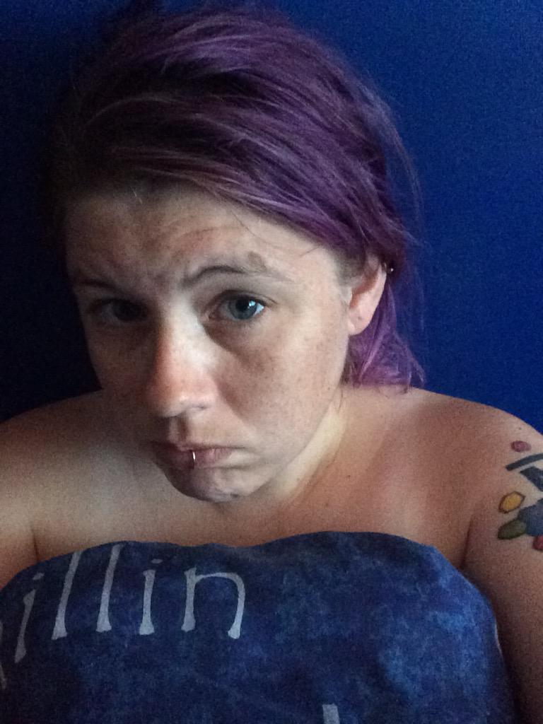 Jem_Jem1983's tweet image. I look and feel like death. #sicknessBug #Aftermath #IamBroken #SomeoneFixMe