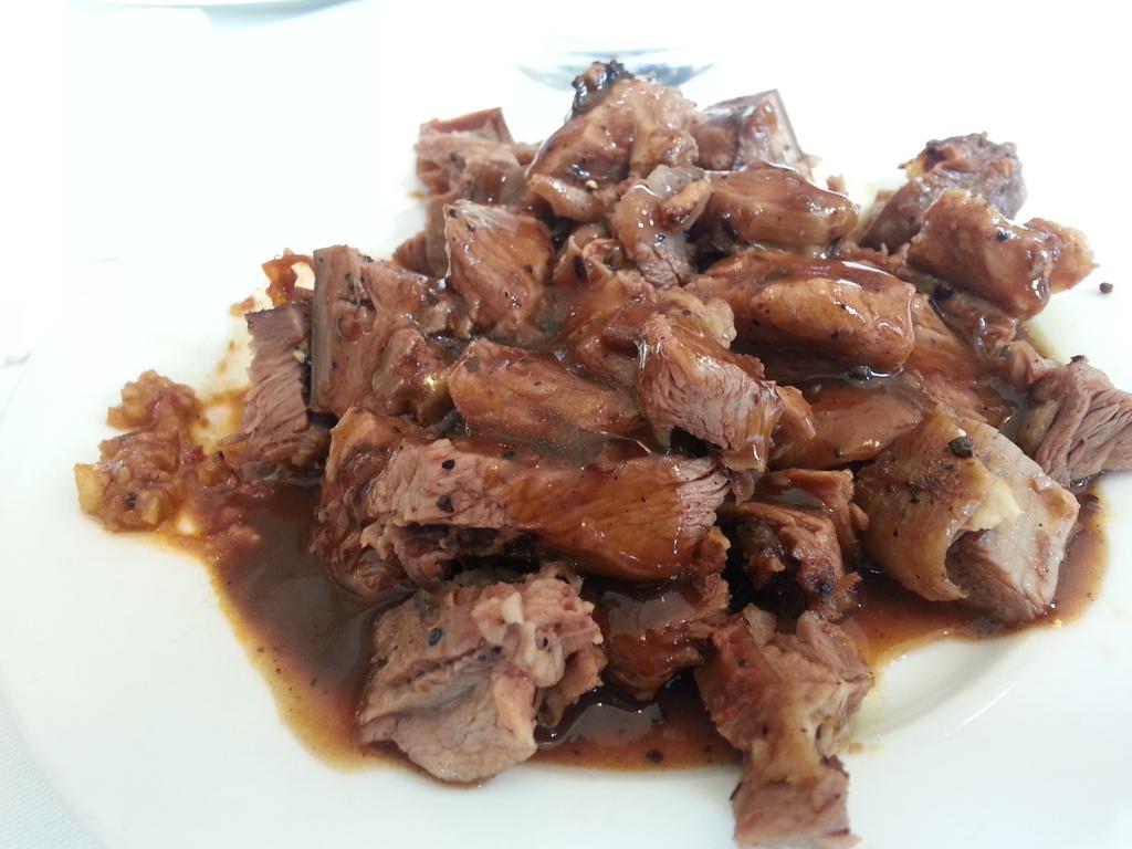 Twtkuatmakan's tweet photo. Kambing golek &amp; sos lada hitam. http://t.co/XYahBInwsC