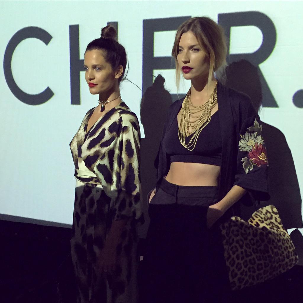 CHEKKAGroup's tweet photo. Liz SOLARI (Catarain Actores @catarainn) y Chloé BELLO en evento CHER #BafWeeek http://t.co/aYDf0KxqJN