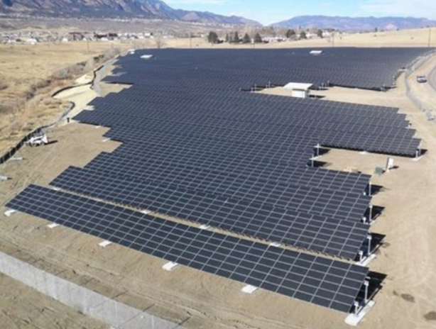 US military making necessary shift towards #renewable energy 1.usa.gov/1Pp4gS5 #COP21 #action2015 #cleantech