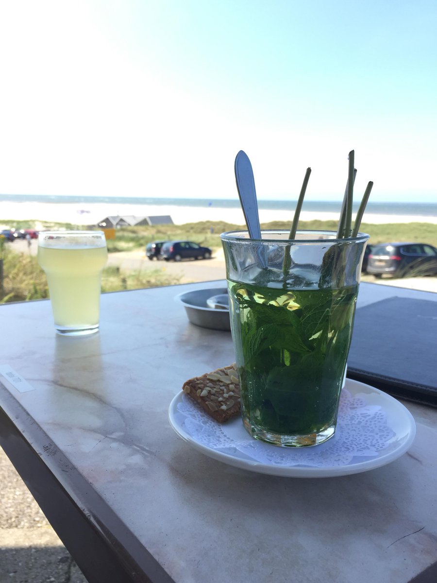 uitzicht op het strand. #rustgevoel #Texel