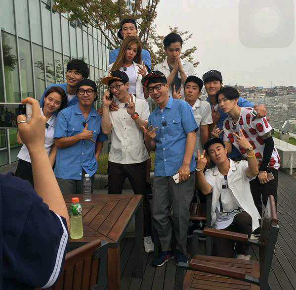 Hampir lupa, happy birthday for our Grashoper Yoo Jae Suk, wish u all the best :* 