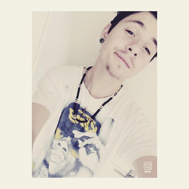 hectorjhdna's tweet photo. Ton écarteur est parfais🙈🙈  - J'en ai plus mais merci il était du 10. ... http://t.co/JIOAatbHNz http://t.co/q6AQWrwZE6