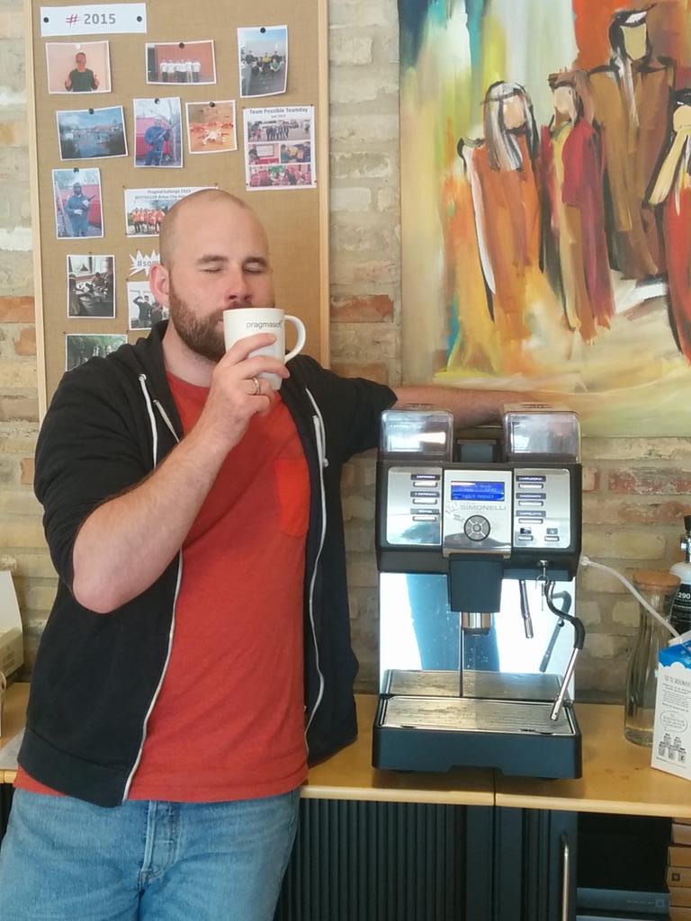 pragmasoftdk's tweet photo. Ny kaffemaskine :) they just love it!! http://t.co/rLg8gSJmHj