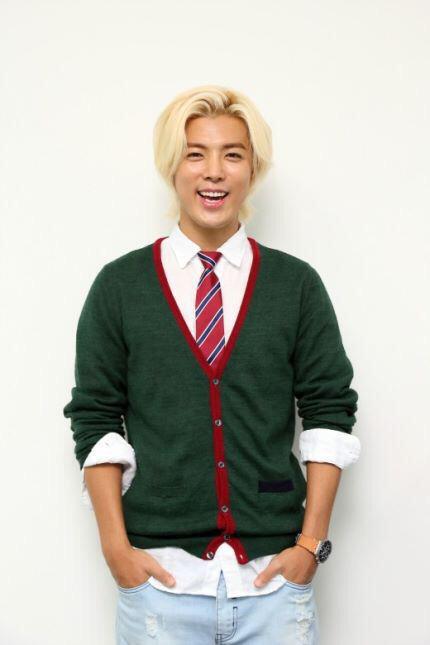 MIB_SWAGGER's tweet photo. [PIC] 150812 KangNam @ JTBC school press conference (Thanks to all credits) http://t.co/Qyxv5nS2q0