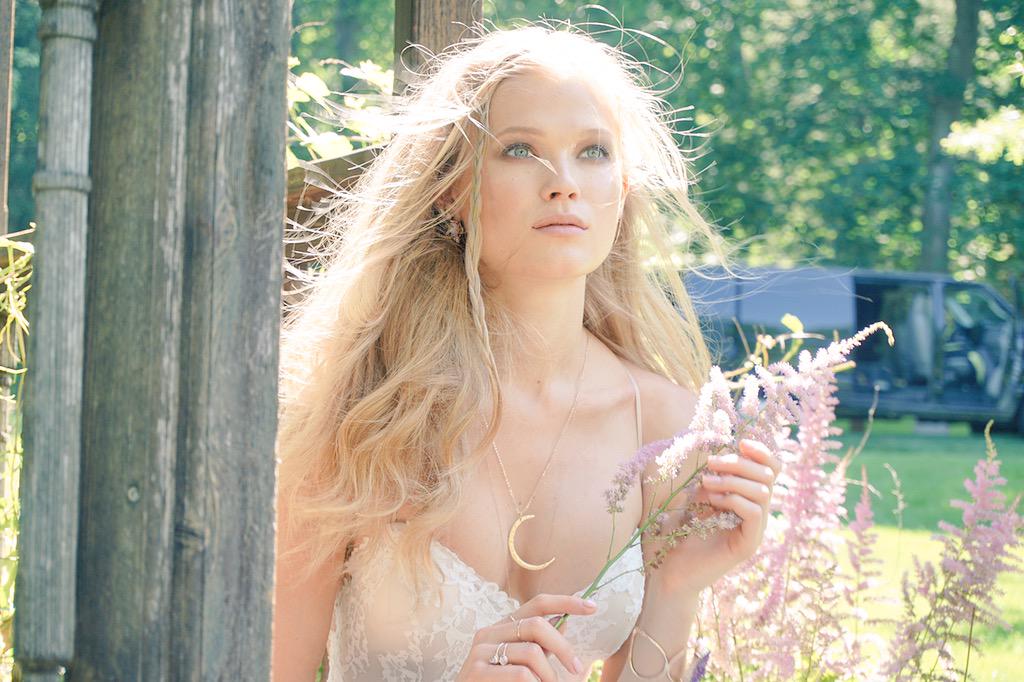 #BTS from the shoot with #vitasidorkina #wildasters #jlmcouture #tiadora #weddingdress