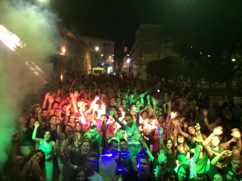 sansixtomusic's tweet photo. Anoche se nos fue de las manos!! Gracias #Verger y la quinta 2015 ❤️ http://t.co/5ULSl83QHf