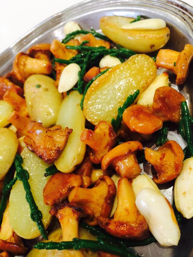 Giroles, salicornes , amandes et pommes de terre mitraille