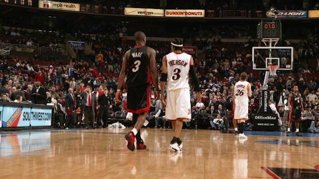 HeatNationCom's tweet photo. Two of the best No. 3's to ever play the game. #FBF http://t.co/peCmwdJNsh