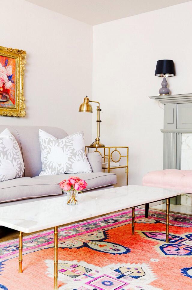bright_austin's tweet photo. This Hollywood look is refreshing and I love the bright rug! Designer: @caitlinwilsondesign Photo: @elijahjhoffman http://t.co/c2CGxGh2GU