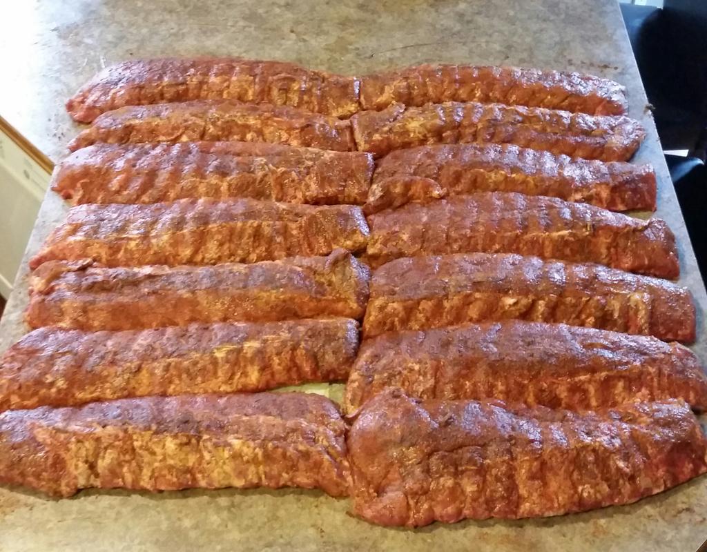 BuzzedBoarBBQ's tweet photo. Rubbed and ready for the BBQ.
#bbq #mapleleafcharcoal
@1024_Lan @Z_man39 http://t.co/UImaDdfUZo