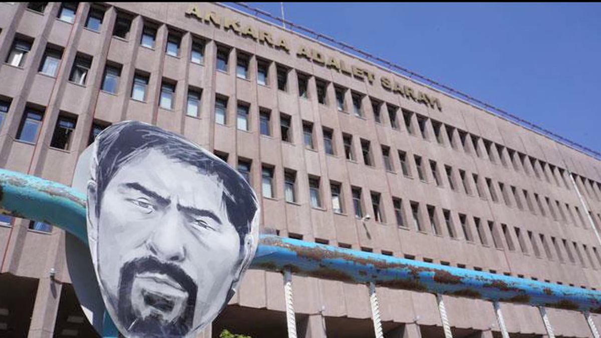 >> <a href="/haziranyangini/">HAZİRAN YANGINI</a> 19 Ağustos #başkaçarşamba Belgesel Gecesi'nde yeniden #başkasinemada on.fb.me/1UHx1wa