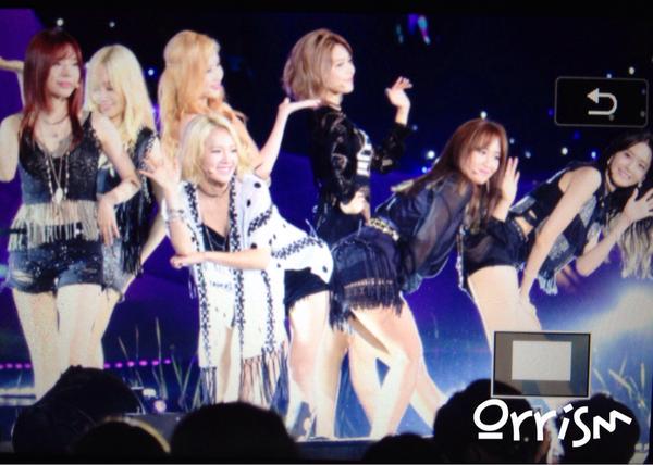 CMXzfJSVEAAKGnv.jpg:large