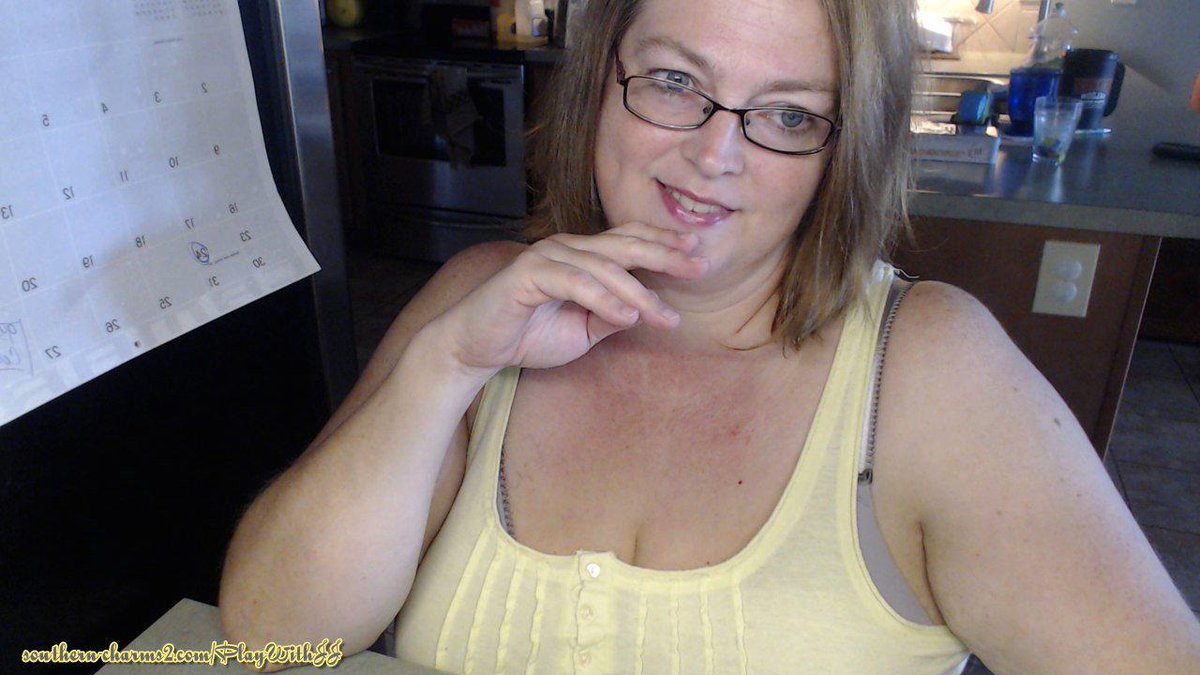 SoFa KiNg AwEsOmE (Putsitdown_5) Twitter