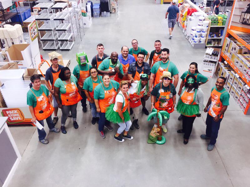 VOA Green Day 4626 <a href="/DavidGormanHD/">David Gorman</a> <a href="/OglePatrick/">Patrick Ogle</a> <a href="/GwenettaGossett/">GwenettaGossett</a> <a href="/camille_hom/">Camille May</a> <a href="/david_jusino/">davejusino</a>