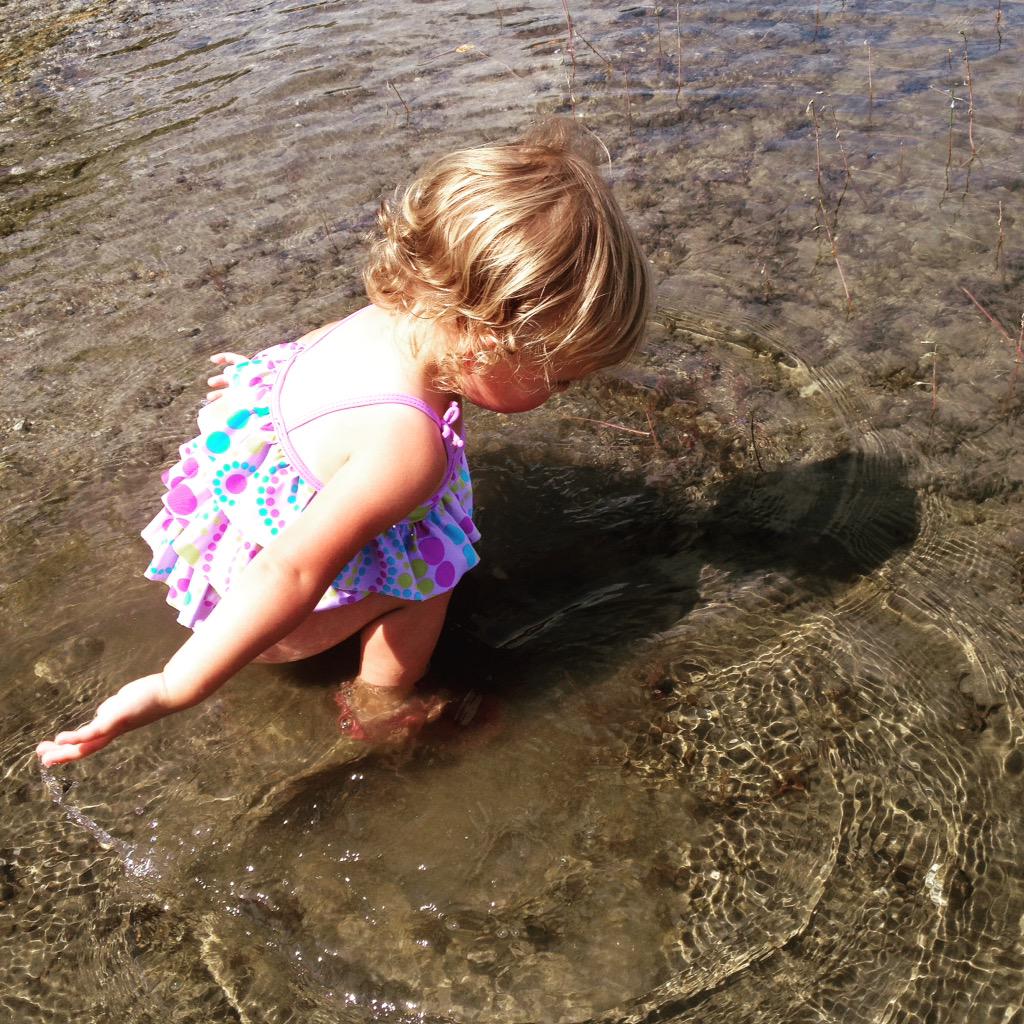 HollyTestut's tweet photo. Always make time for afternoons like this #afternoonsplash #funinthesun #weekendatthebeach http://t.co/K8yIVdqxkc
