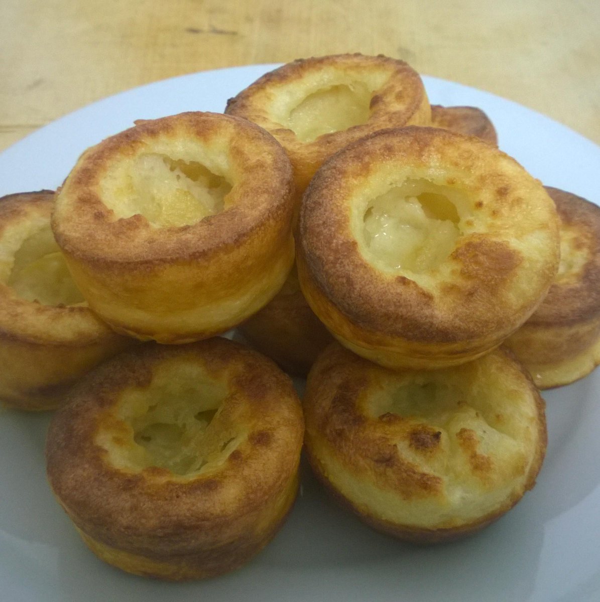 ParksideFShop's tweet photo. If you're roasting some of our Dexter beef, pork or lamb this weekend we've made some Yorkshire Puds to accompany. http://t.co/rIarRNgCgD