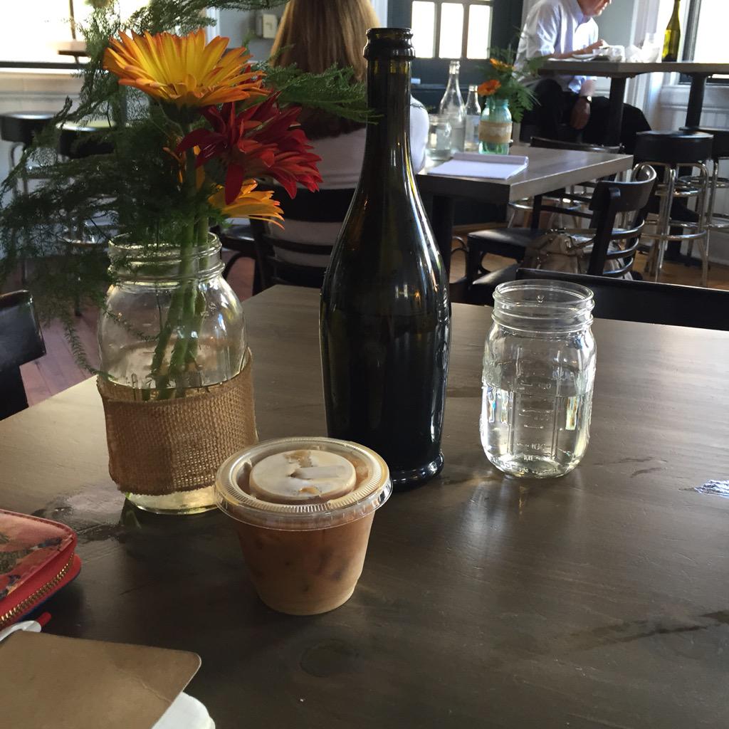 christina_hom's tweet image. Had a lovely solo outing the other day @EEntertaining PVD for #RIFoodFights #BestIcedCoffeeRI #BuyLocalRI!