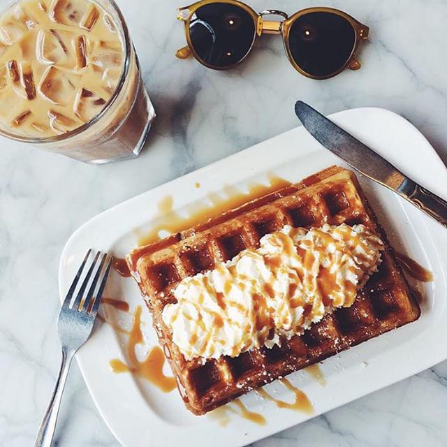 lifebreakfast1's tweet image. RT winendineapp: Friday morning breakfast at @MMYale. #foodwithfriends