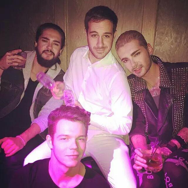 BillKaulitz__TH's tweet photo. Hangover was worth it #NYC #ontour #FIA http://t.co/ubjX3ZpHhE