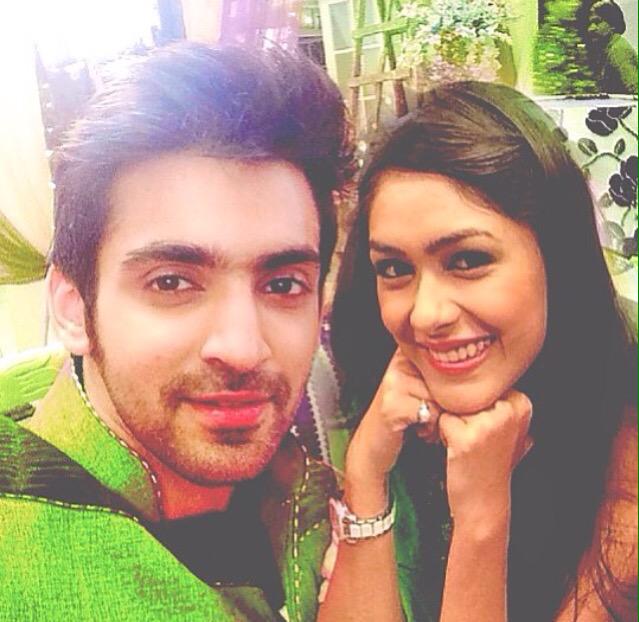 Happy Independence Day 💚 #rabul#kumkumbhagya <a href="/AngelMrunal/">MrunalThakur FanClub</a> <a href="/arjitaneja/">Arjit Taneja</a>