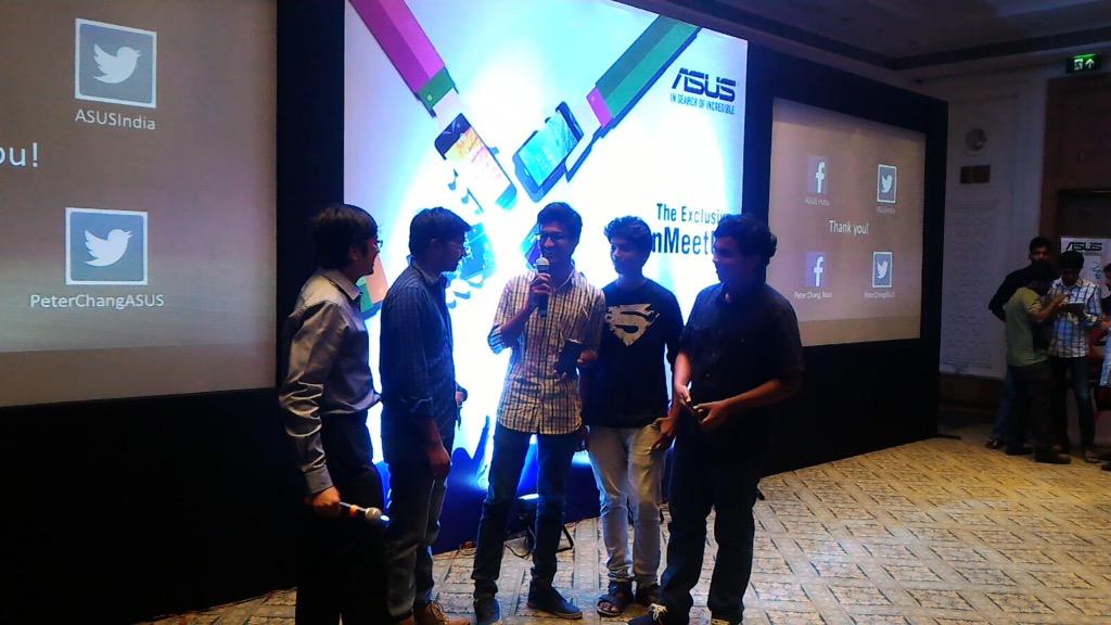 ASUSIndia's tweet photo. Gifting the Zenfone Deluxe to your girl? Incredible ad mad idea! ;)  #ZenMeetUp http://t.co/kIUnOWBiIm