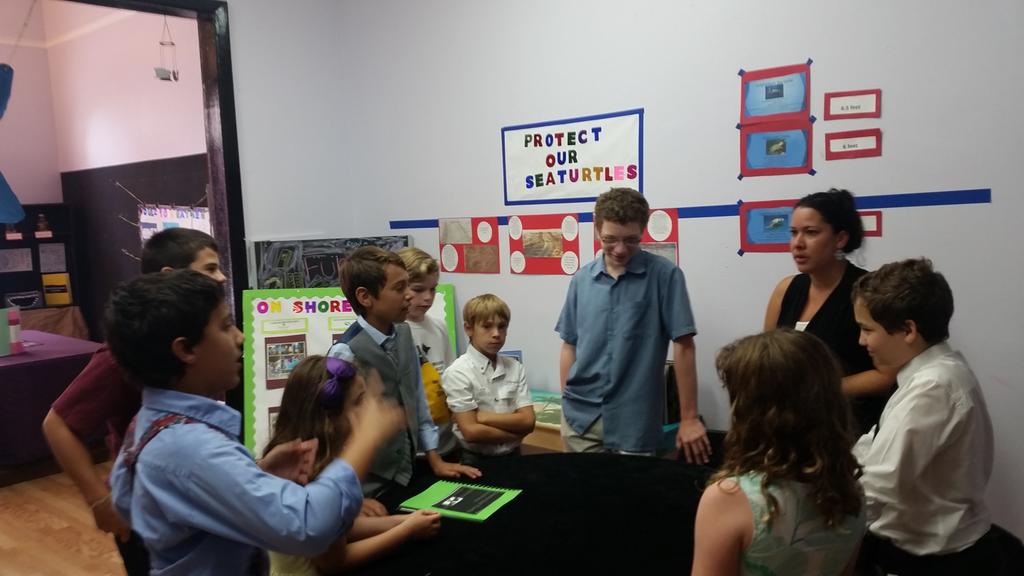 GPSMitchell's tweet photo. Last minute prep for our Pop Up Marinelife Center! #gpswpb Today 130-3! #ilovewpb #projectbasedlearning #homeschool http://t.co/Vv4RcO7kOU