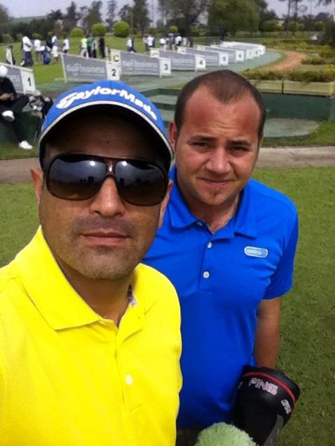 caddiemanolo's tweet photo. Con @laperlanoste en Paraguay #SinCaddiesNoEsGolf http://t.co/hw5mIyQnhl