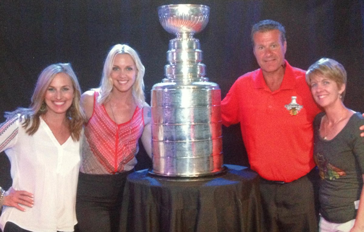 SportFuelChi's tweet photo. Big thanks to Mike #GapAttack Gapski of the @NHLBlackhawks for having #teamsportfuel visit Lord Stanley last night! http://t.co/GkjGibg5yA