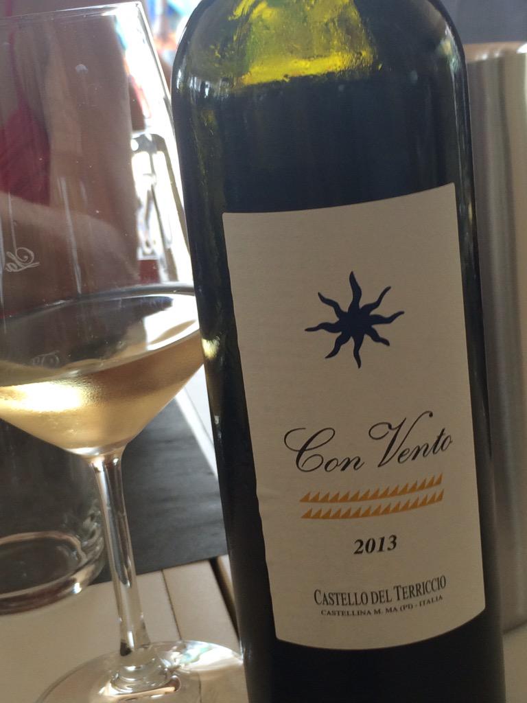 MRocchelli's tweet image. Brindiamo a #Ferragosto #2015 con #Quintopasso, #ConVento @terriccio #Poggioverde @TdPallavicini #FridayFeeling #wine