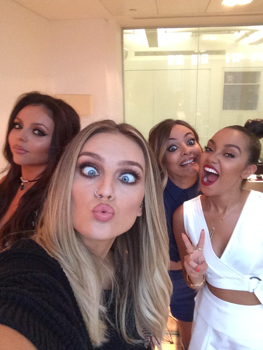 Who's got a weird #SaturdaySelfie to rival these four girls? Mixers HQ x smarturl.it/LMGWdlx 😜😜😜😜