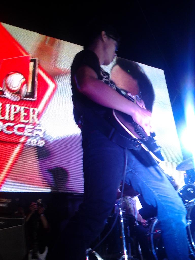 Menjadi blusukan tadi ni #event #supermusic band <a href="/shadowofsparrow/">shadow of sparrow</a>  at cilodong depok