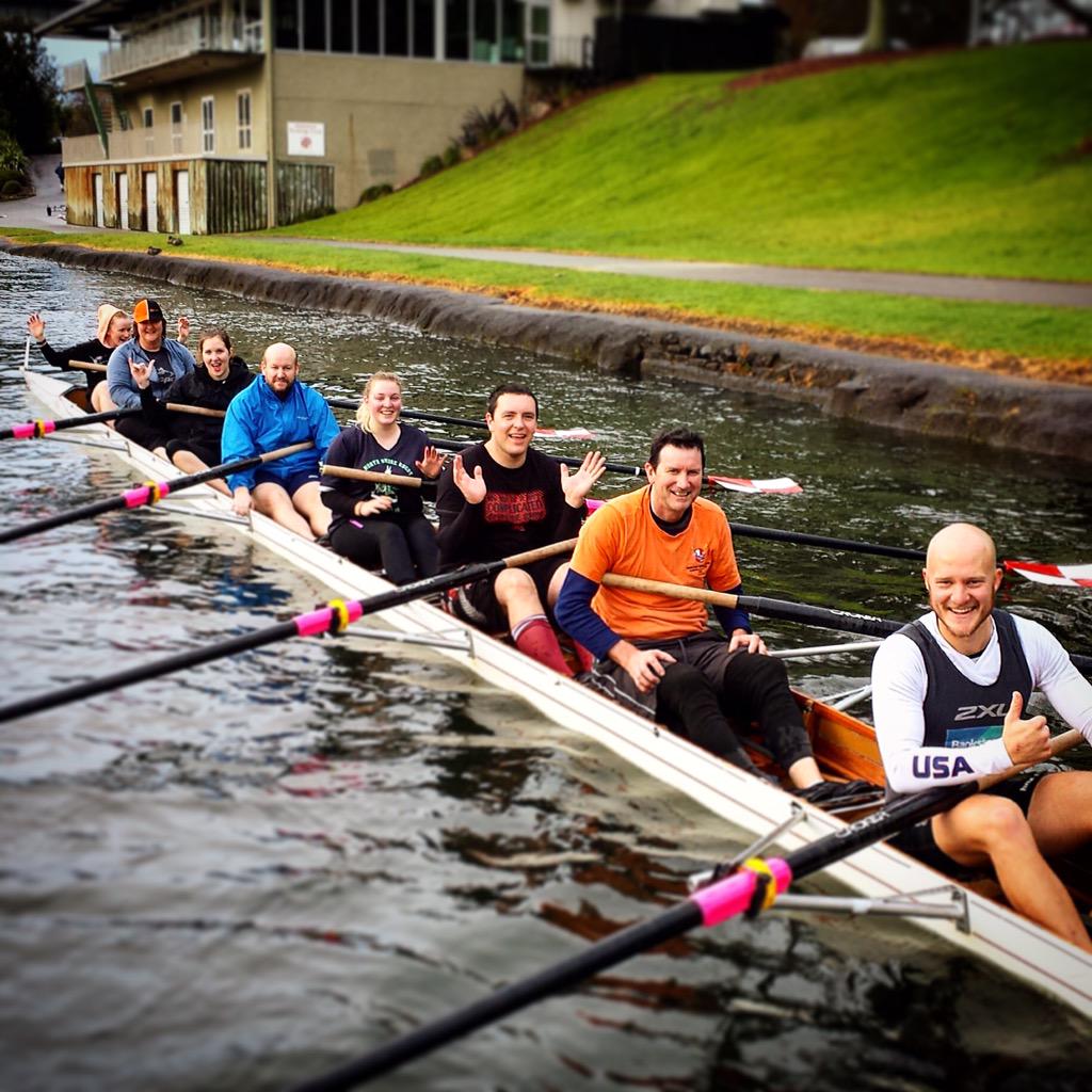 TobyNZLighty's tweet photo. Got to hit the water with the Gallagher Corporates this morning. Bring on the #GallagherGreatRace. #GoodBuggers http://t.co/VeqUtELPtp