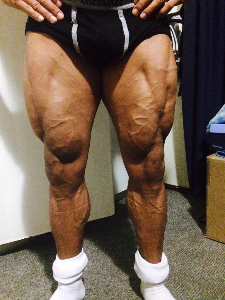 reubenherb's tweet photo. Another sneak peak. One week out from my show fueled @BiogenSA @BodyMorphology #waterdrop #crossstraitions http://t.co/w9u7AoKUV1