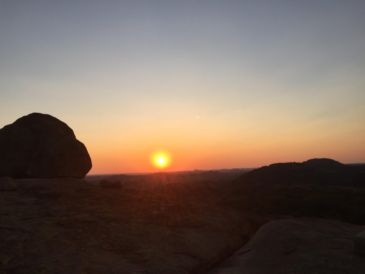 wildatheartjrny's tweet photo. Enjoying our sunset in #Matobos #Zimbabwe http://t.co/R84fb2DQ7q