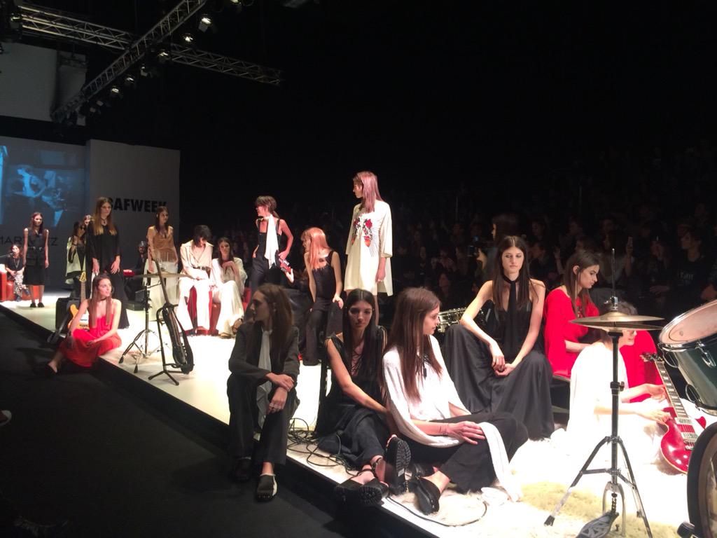 GrupoMassAr's tweet photo. Presentación @allo_martinez en @BafweekOficial #MiradaMuyAcorta #AlcortaBAFWeek #BAFWEEK #AlloBaf http://t.co/w5cxq0Cn1H