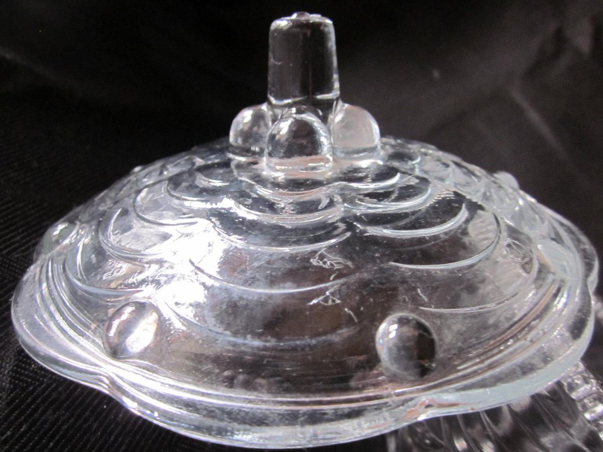 WVMountainShine's tweet image. Beautiful Lid &amp;amp; Candy Dish Crystal Clear Brilliant Swag Design KIG Glass etsy.com/listing/128864… #Vintage #SwagDesign