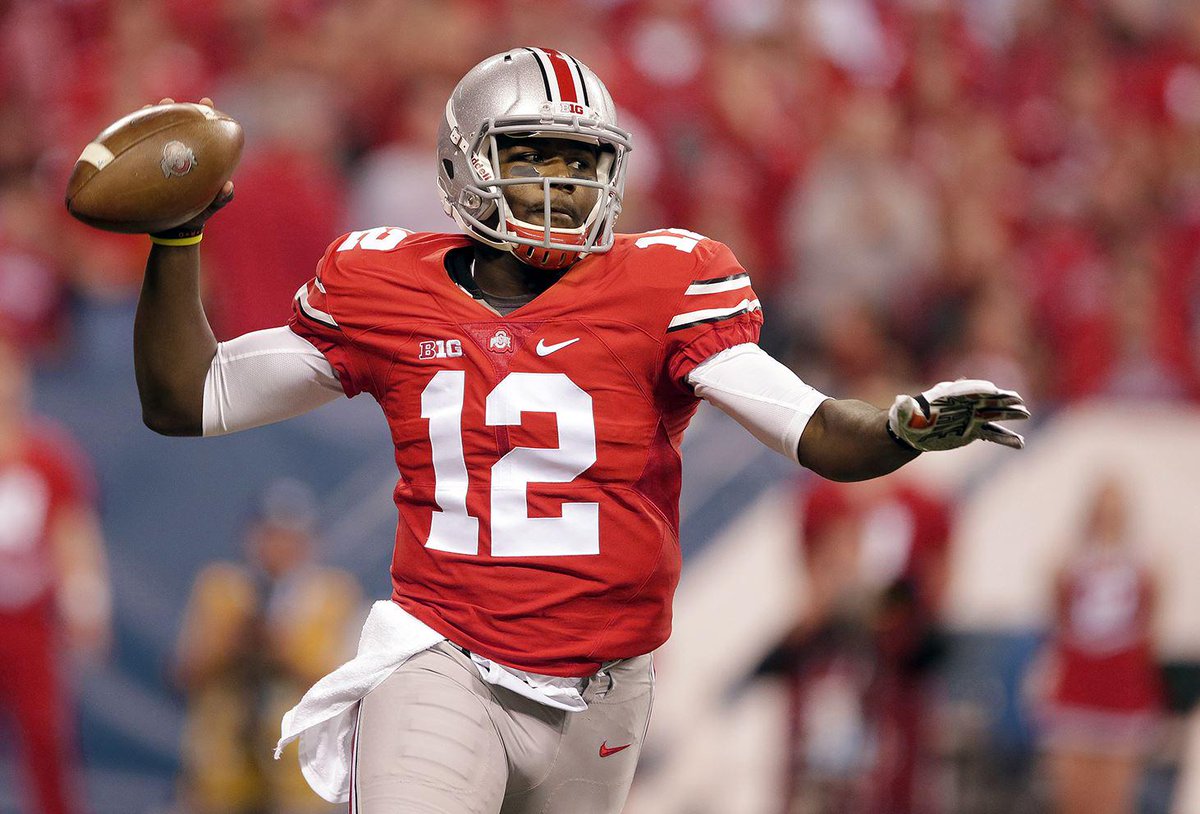 SPORTalkOSU's tweet photo. Who should the starting QB for #BuckeyeNation RETWEET: for @CJ12_  FAVORITE: @JT_theQB4th #OhioState http://t.co/f3Sv2JNgzq